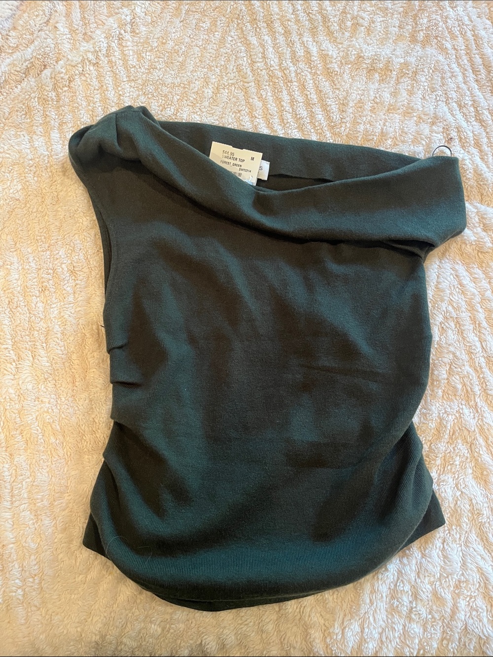 Le Lis Deep Green (Forest green)Off-Shoulder Knit Top